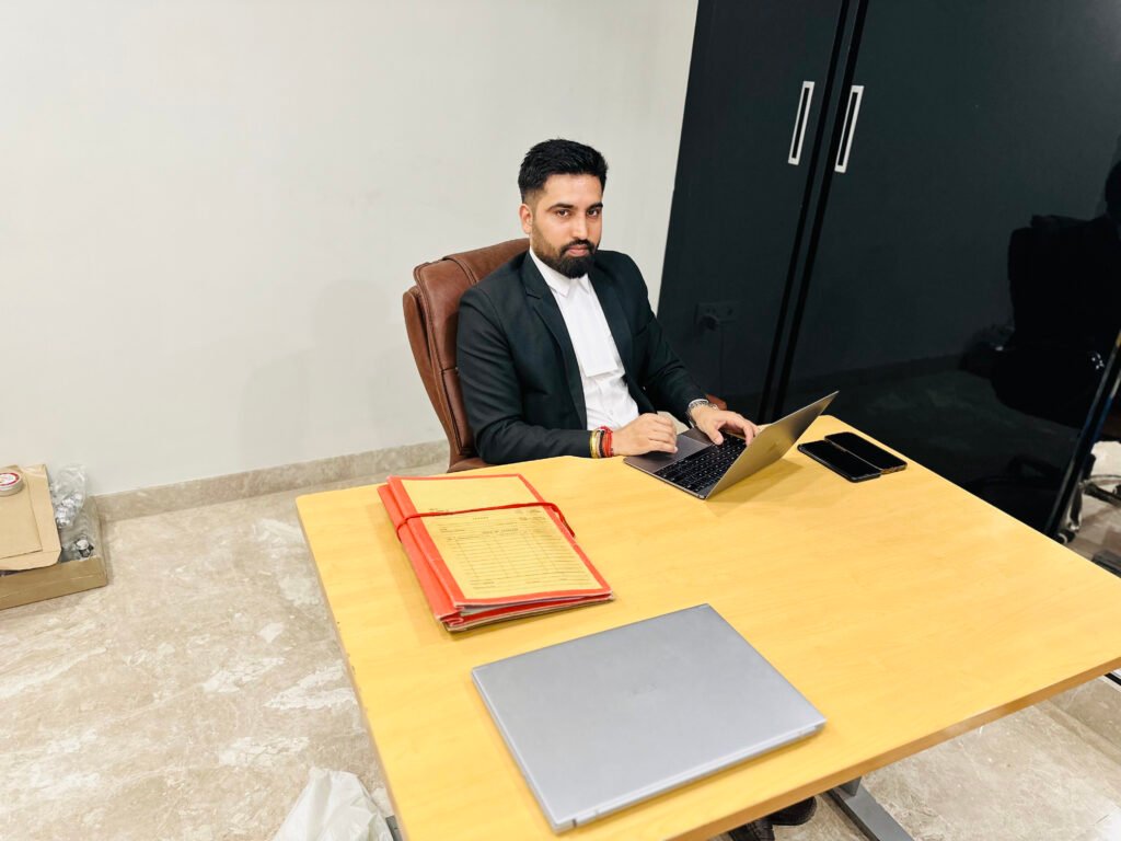 Best Lawyers In Delhi & Dwarka - Advocate Ajay Malik